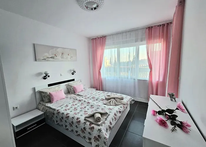 Rose Garden Deluxe *