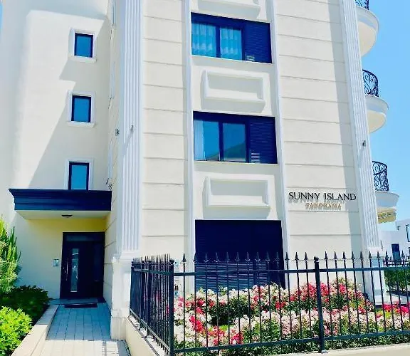 Rose Garden Deluxe Apartament *